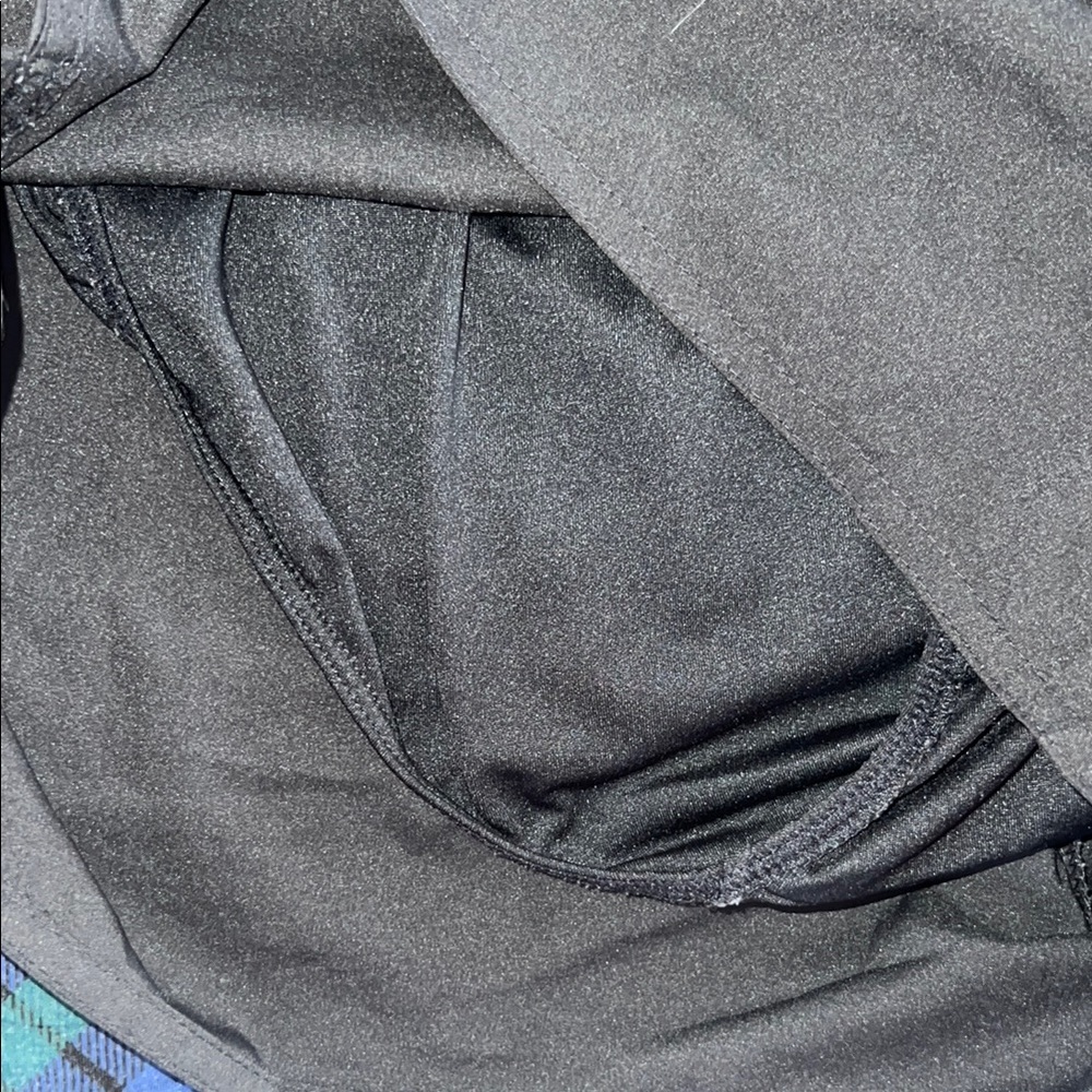 Old Navy Black Athletic Shorts Lightweight and Comfortable - Picture 4 of 4